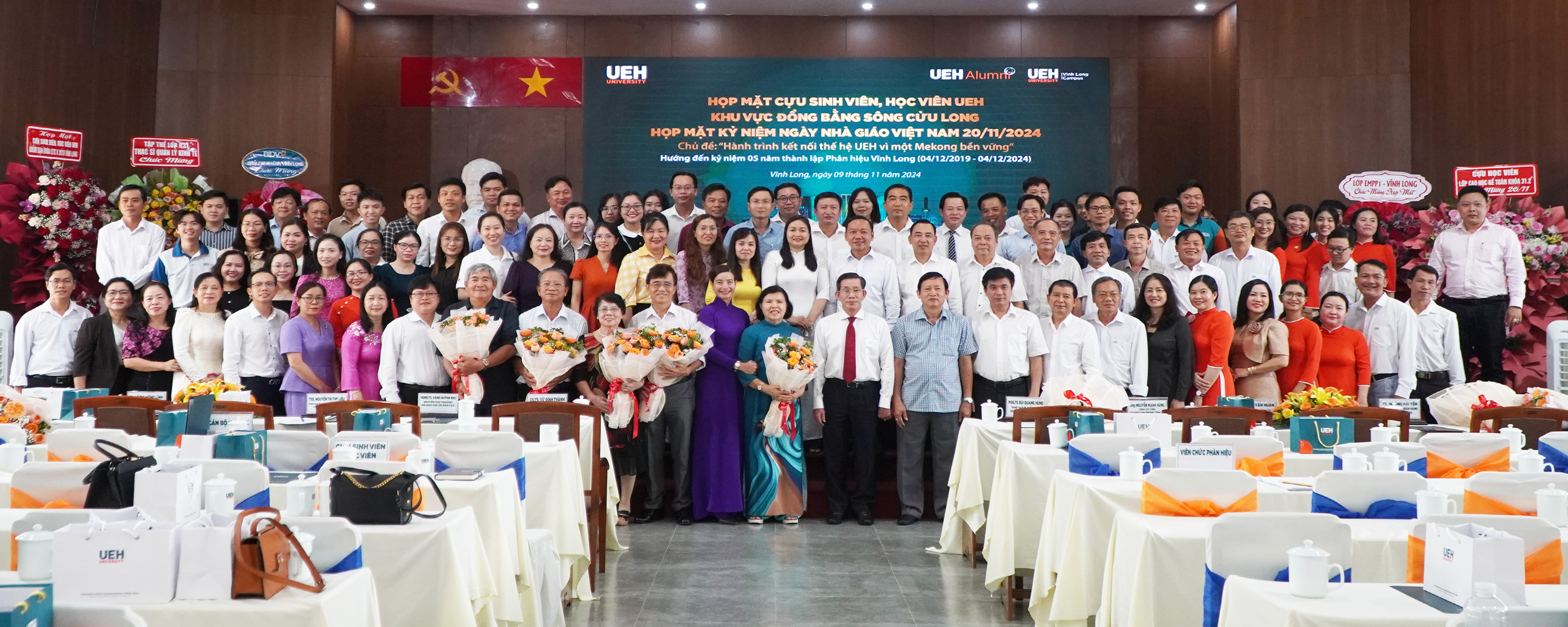 UEH Vĩnh Long: Tổ chức Họp mặt ngày Nhà giáo Việt Nam 20/11, Họp mặt Cựu học viên, sinh viên UEH vùng Đồng bằng sông Cửu Long và Ra mắt Ban liên lạc Cựu học viên, sinh viên UEH tỉnh Vĩnh Long