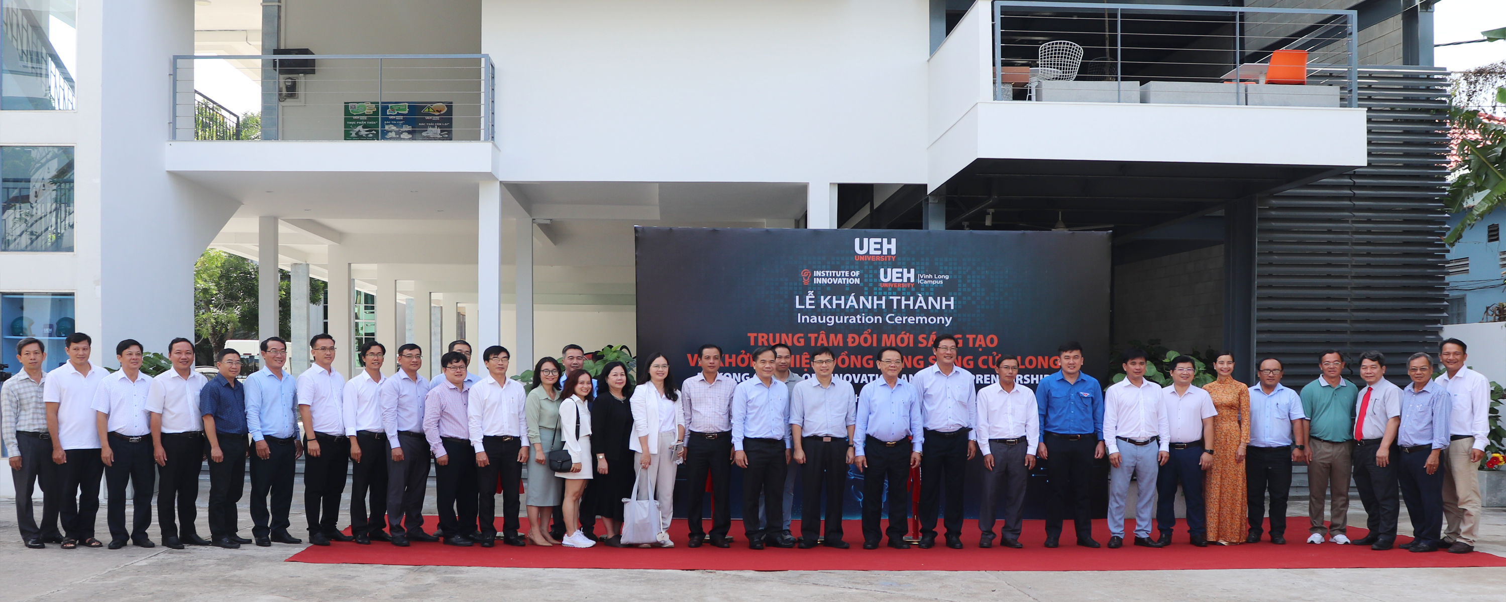 UEH Inaugurating the Mekong Delta Center for Innovation and Entrepreneurship (MCIE) and organizing the contests "THE STEM UEH MEKONG 2024" and "DRONE CHAMPION VINH LONG 2024"